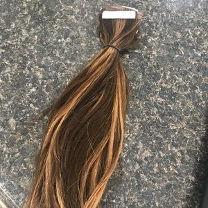 Donna Bella tape in hair extensions 12” 3 packs